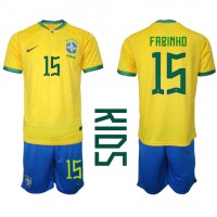 Camiseta Brasil Fabinho #15 Primera Equipación para niños Mundial 2022 manga corta (+ pantalones cortos)
